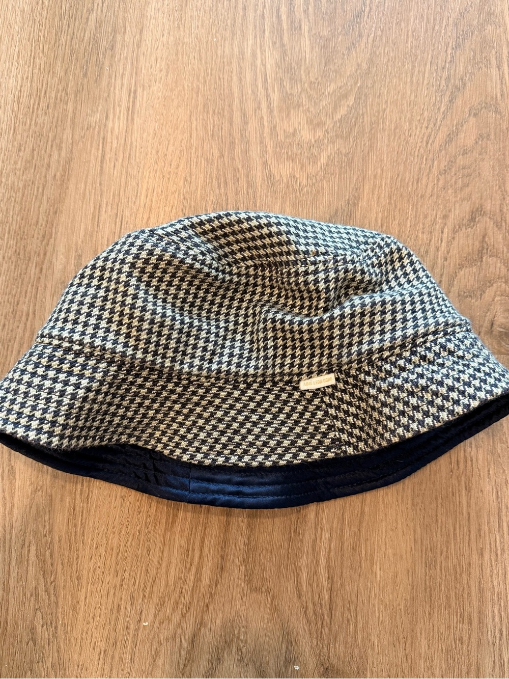 aime leon dore bucket hat